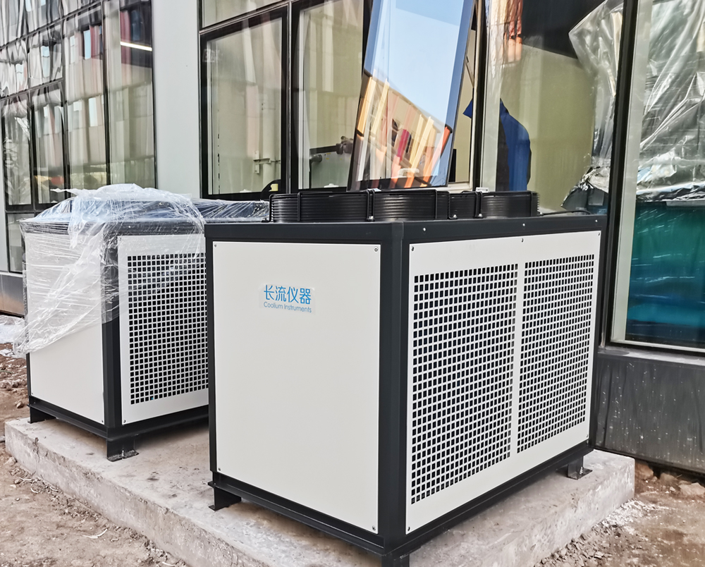 工業(yè)冷水機室外機.jpg