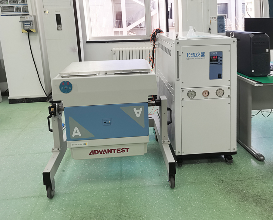 工業(yè)冷水機(jī)配套愛德萬測(cè)試設(shè)備.jpg 工業(yè)冷水機(jī)配套愛德萬測(cè)試設(shè)備.jpg