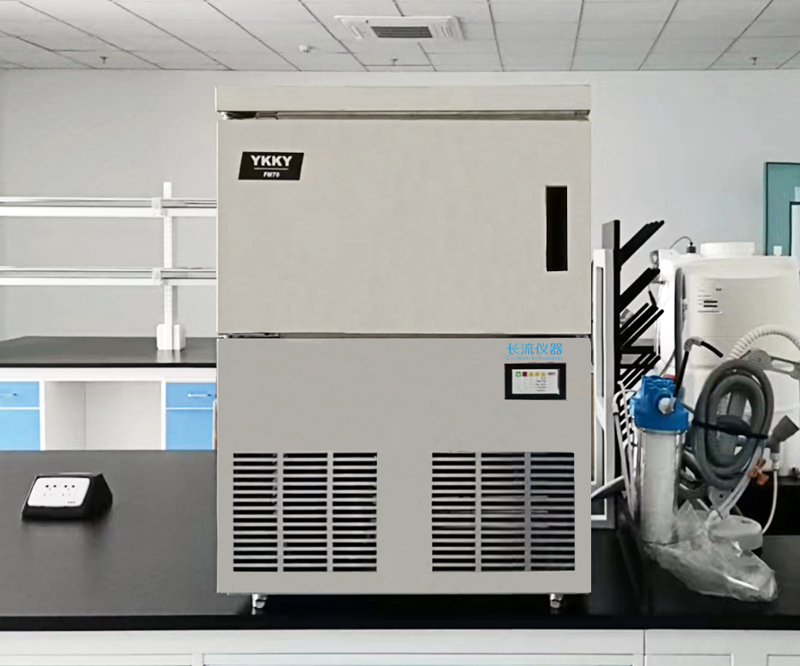 雪花制冰機(jī).jpg 雪花制冰機(jī).jpg