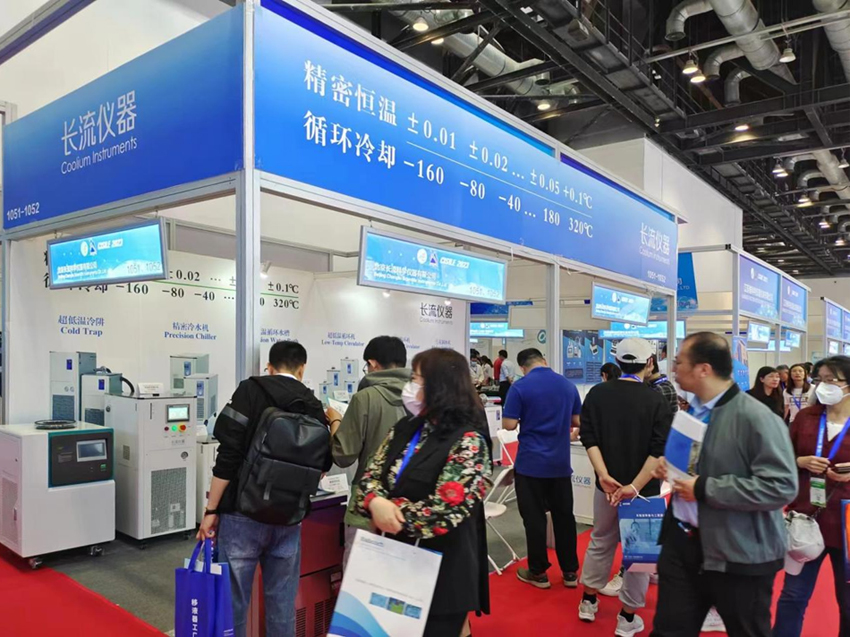 儀器展現(xiàn)場(chǎng)圖3.jpg