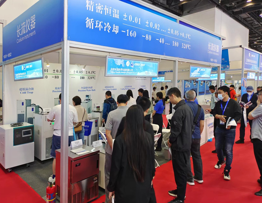 儀器展現(xiàn)場(chǎng)圖4.jpg