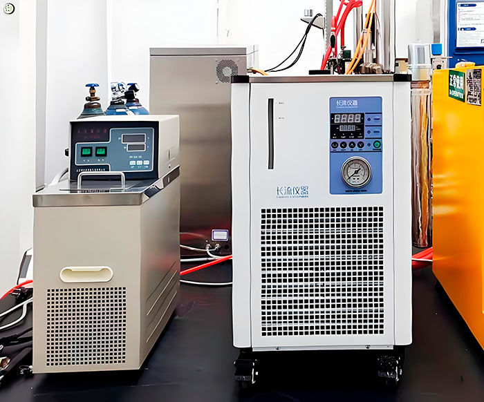 風(fēng)冷式冷水機(jī).jpg 風(fēng)冷式冷水機(jī).jpg