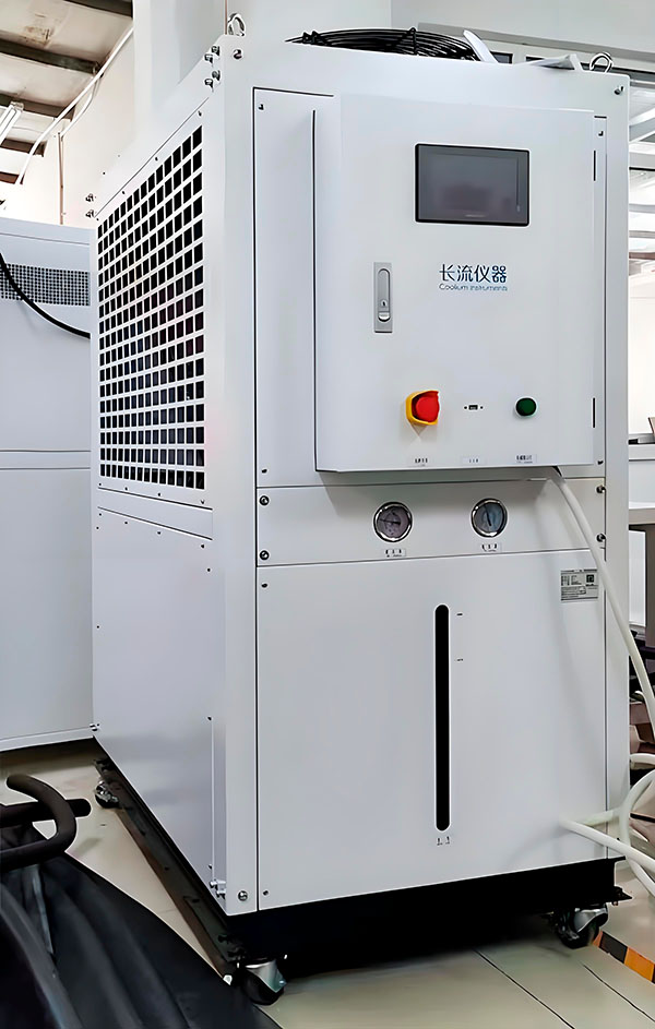 水冷式冷水機(jī).jpg 水冷式冷水機(jī).jpg
