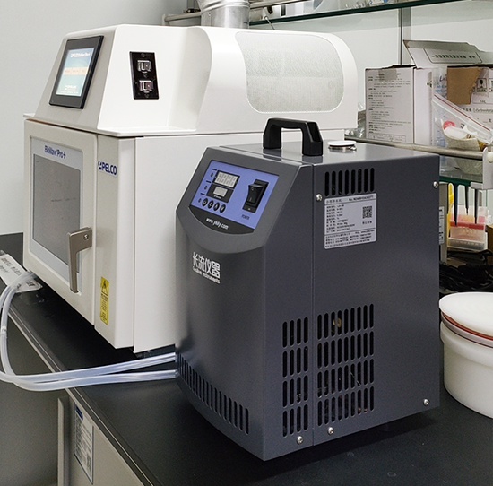 小型冷水機.jpg 小型冷水機.jpg